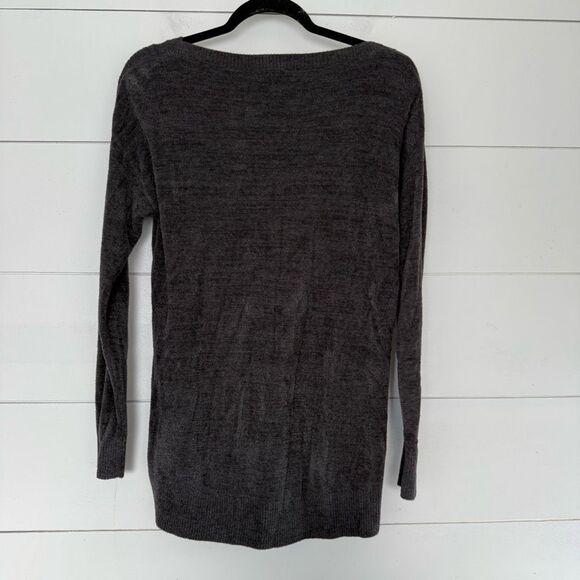 Barefoot Dreams Women’s Extra Small Grey Cozychic Light Pullover Sweatee - Picture 4 of 5